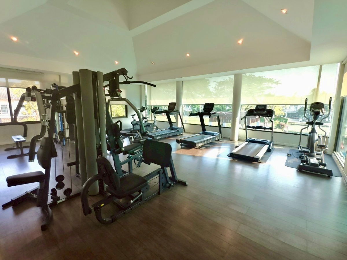 picture Luxury house with tenants, income starting from the transfer date - 19/24