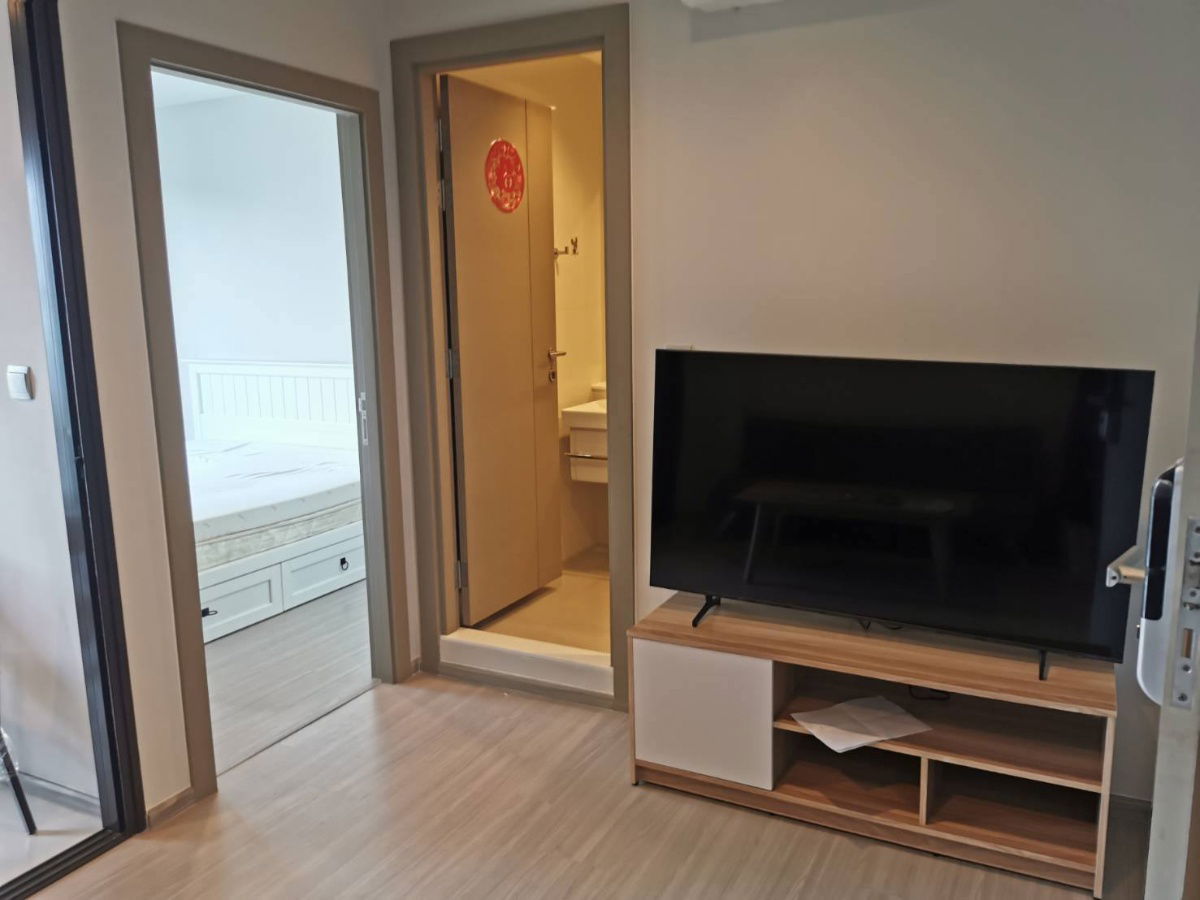 picture Life Asoke Rama9 Condo for rent near MRT Rama9, Airport link, Bangkok - 1/6