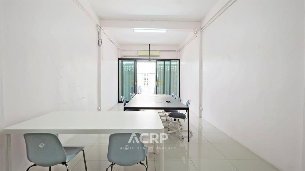 picture Shophouse for Sale 2 Units connect on Sathu Pradit Road. suitable to home office. - 3/18