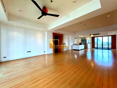 เช่ากิจการ ดิเอ็มโพเรี่ยม : Renovated 3 Bedroom Apartment For Rent in Phrom Phong - BR21064AP