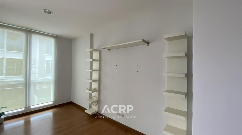 picture Townhouse for rent, Baan Klang Muang Sathorn Taksin 2 project. - 12/20