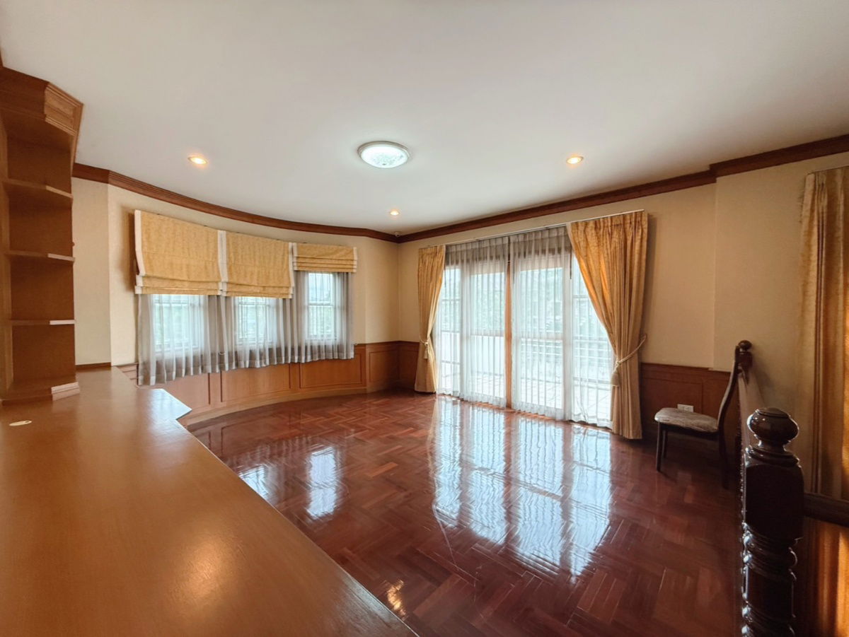 รูป ขายบ้านเดี่ยวหลังใหญ่ หมู่บ้านศุภวรรณ เพรสทีจ ติดเดอะมอลล์บางแค ใกล้รถไฟฟ้า MRT สถานีหลักสองเพียงประมาณ 900 เมตรเท่านั้น - รูปที่ 3/20