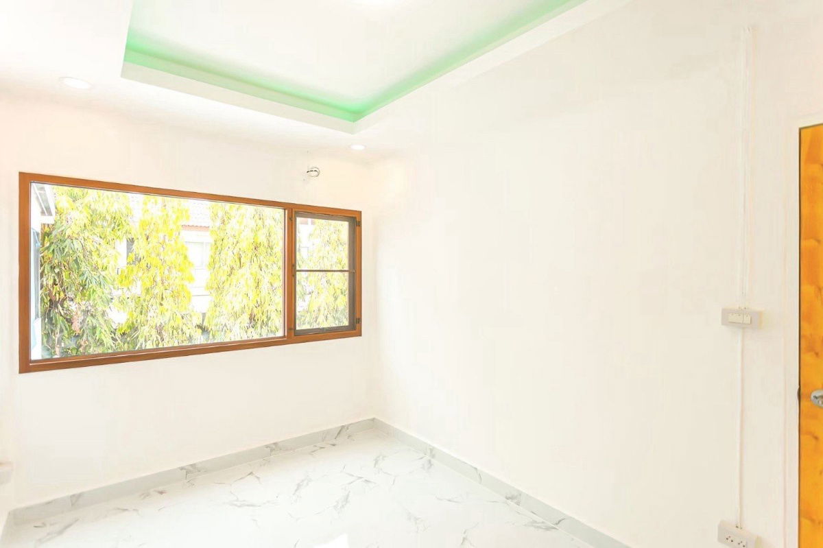 รูป S345 🏡 ขายด่วน หมู่บ้านเฟรนชิฟ มัยลาภ บ้านรีโนเวทสไตล์ Minimal สวยจบครบพร้อมอยู่ เหลือเพียง 2.99 ล้านบาทเท่านั้น โปรแรงพร้อมโอนฟรี - รูปที่ 6/13