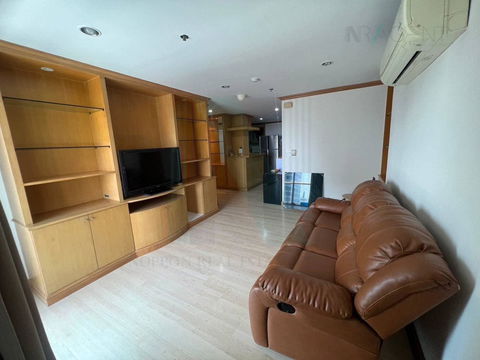🎉 For rent condo SILOM SUITE Building 1, Floor 25,3 bed room, Room size 110 sqm