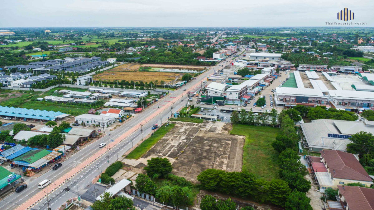 รูป โอกาสทองนักลงทุน! ที่ดินเกือบ 5 ไร่ ติดถนนใหญ่ ทำเลเด่นเมืองสุพรรณ! หน้าหมู่บ้านถึง 2 โครงการ ขายด่วน! ที่ดินเชิงพาณิชย์ หน้ากว้างถึง 90 เมตร - รูปที่ 6/13