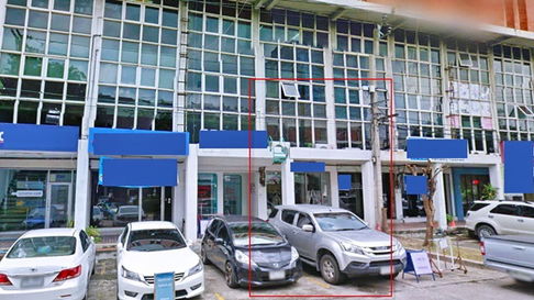 Donki Mall Thonglor 900m. ARL Ramkhamhaeng 1.7km. Commercial building for rent ground floor and mezz