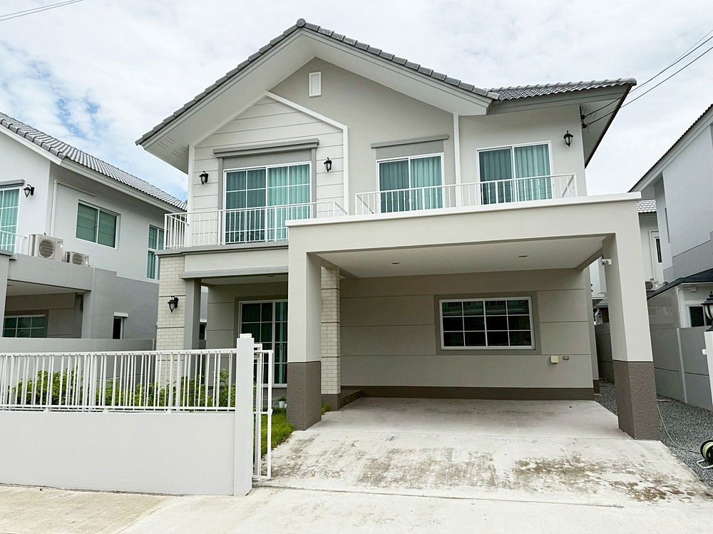 รูป Call : 081-427-3232 โครงการ วรารมย์ ราชพฤกษ์ ตัดใหม่ 56 ตร.วา 4 นอน 3 น้ำ บ้านทิศเหนือ แถมแอร์ 5 เครื่อง กันสาด มุ้งลวด ผ้าม่านครบ เฟอร์บิ้วท์อิน - รูปที่ 1/14