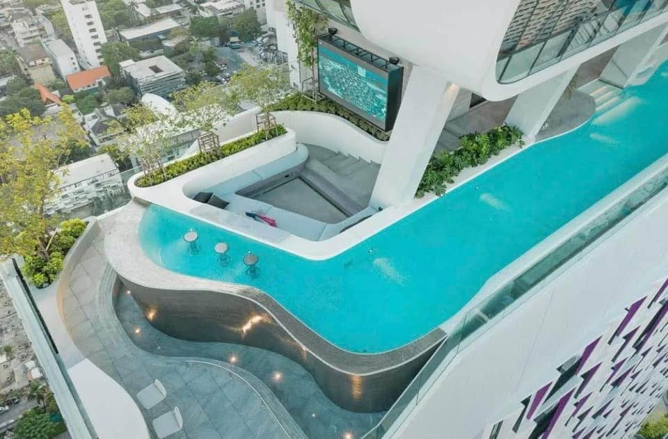 picture Condo for rent XT Ekkamai near BTS Ekkamai 25,000 baht Property code: RS1185 - 13/16