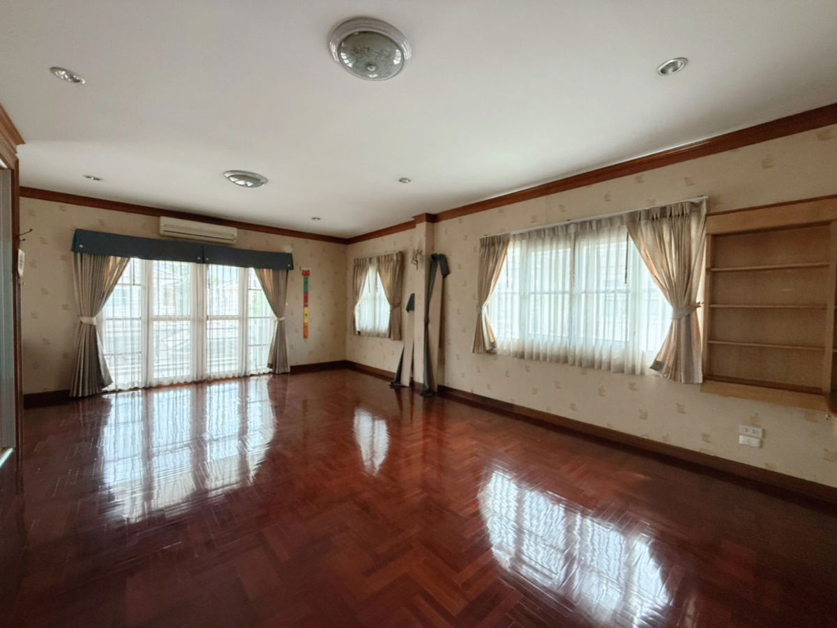 รูป ขายบ้านเดี่ยวหลังใหญ่ หมู่บ้านศุภวรรณ เพรสทีจ ติดเดอะมอลล์บางแค ใกล้รถไฟฟ้า MRT สถานีหลักสองเพียงประมาณ 900 เมตรเท่านั้น - รูปที่ 6/20