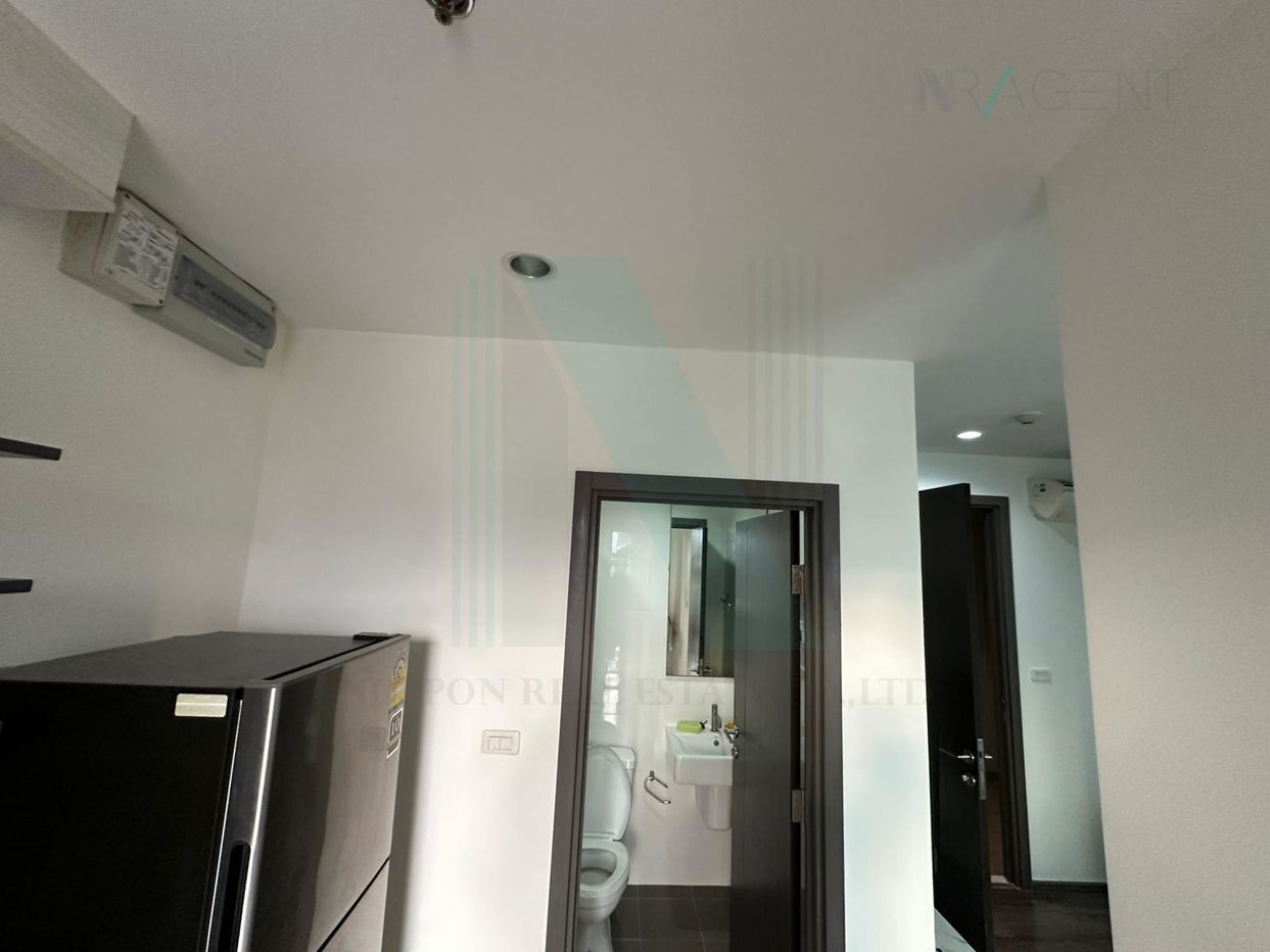 picture For Rent Condo THE BASE PARK WEST SUKHUMVIT 77 Building 1, Floor 18,1 bed room, Room size 26 sqm - 7/8