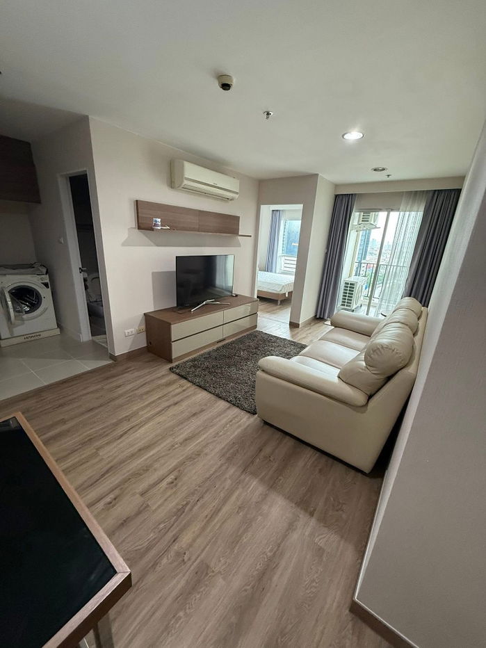 picture #S4224 For Rent Belle Grand Rama 9 - 10/11