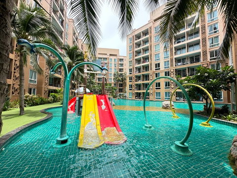 ATLANTIS CONDO RESORT PATTAYA  - Pool view Thai 