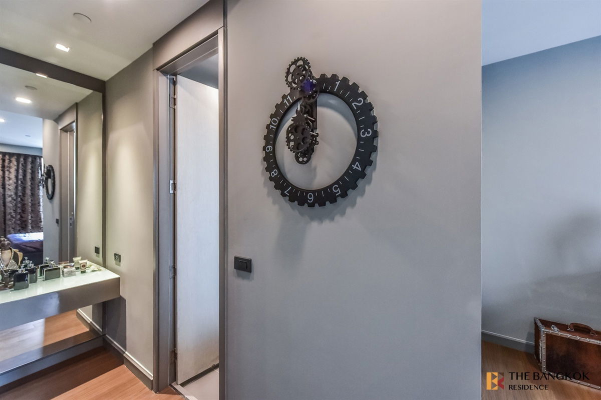 รูป  M Silom near BTS Chong Nonsi Ready-to-move-in, Prime Location Condo  - รูปที่ 8/11
