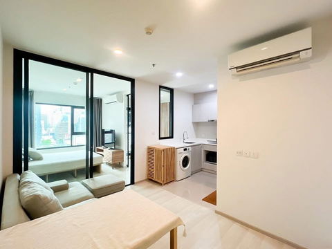 Condo for Rent at Life Asoke (B6808019)