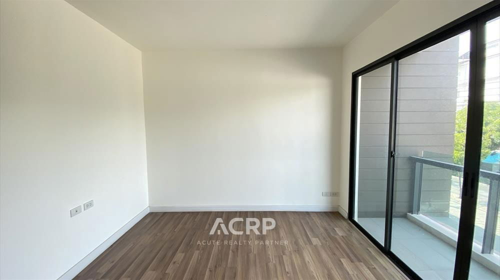 picture 3-story townhome for sale, Town Avenue Cocos Rama 2 project from Sansiri, near Central Rama 2. - 15/17