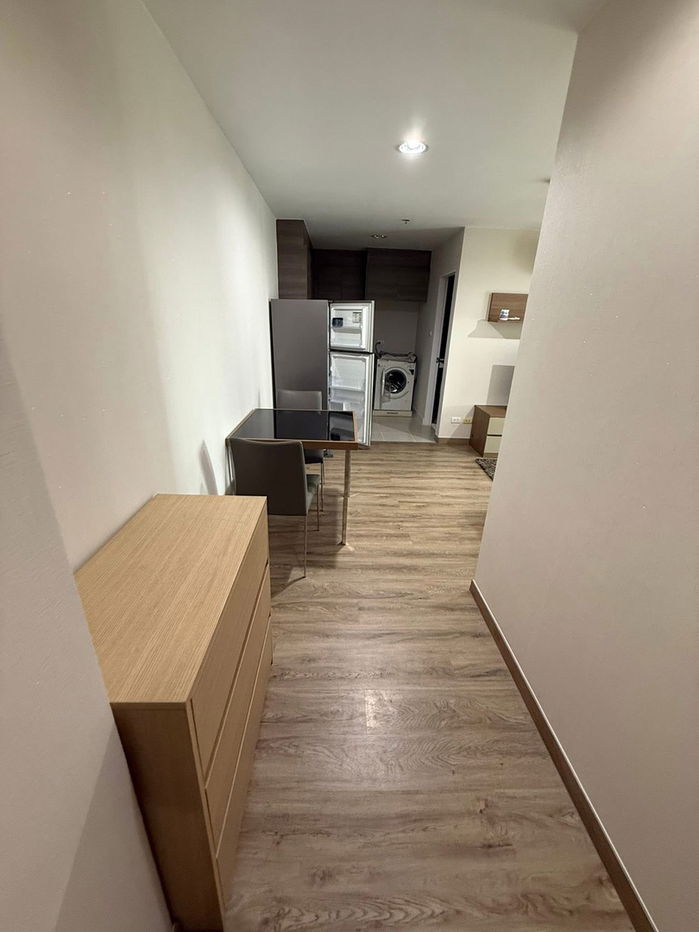 picture #S4224 For Rent Belle Grand Rama 9 - 8/11
