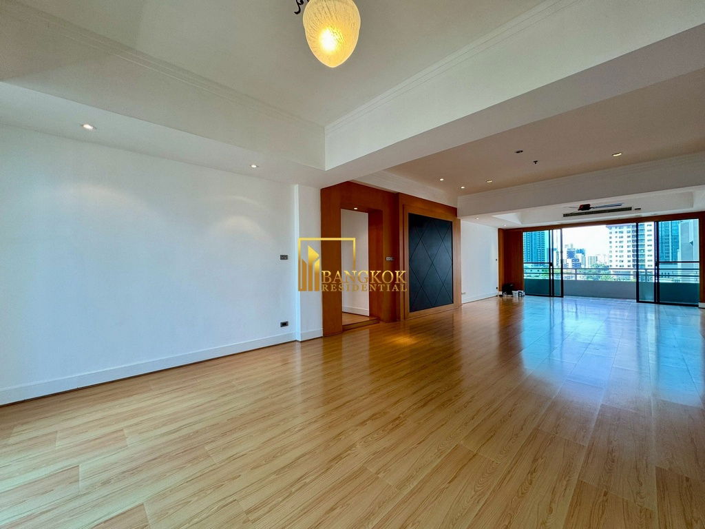 รูป Renovated 3 Bedroom Apartment For Rent in Phrom Phong - BR21064AP - รูปที่ 8/47