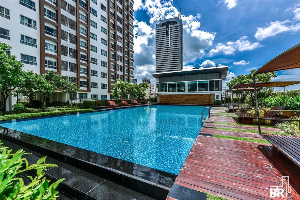 picture 🚀 Special Price! Prime Location , Q House Condo Sathorn near BTS Krung Thon Buri - 1/7