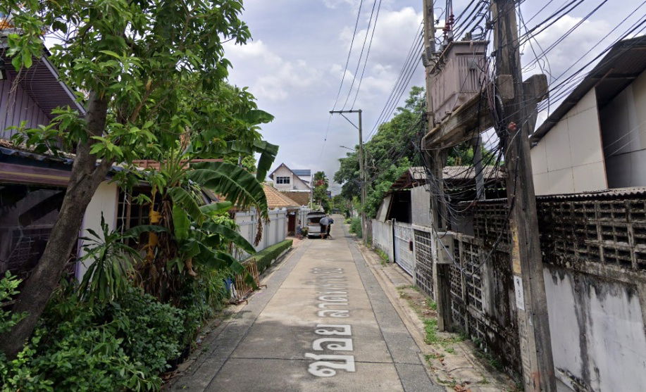รูป ที่ดินแปลงทอง ติดสถานีลาดพร้าว 71 เพียงไม่กี่ก้าว - รูปที่ 2/3