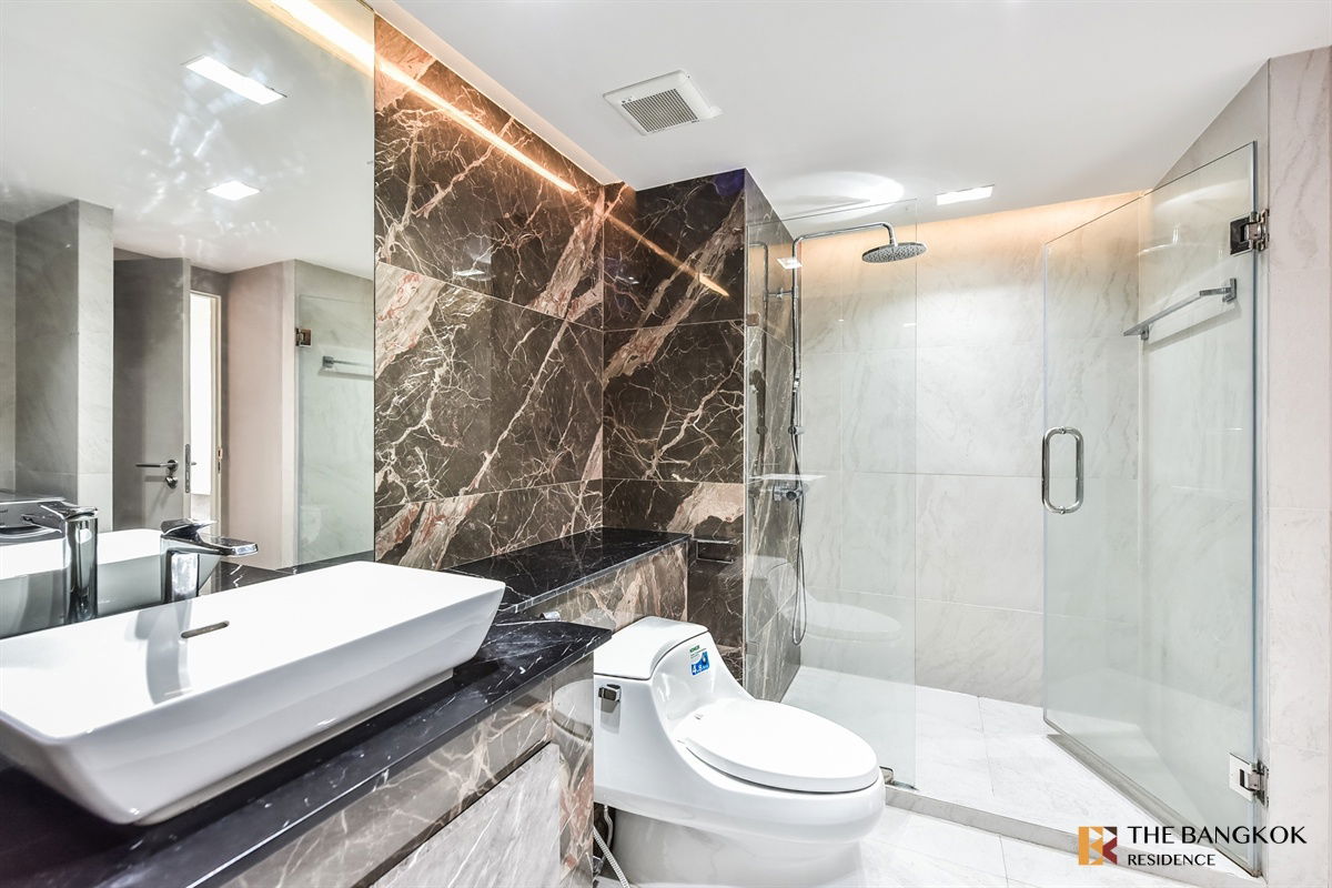 รูป  ⚡ Modern & Beautiful  unit⚡ Fully furnished, Pabhada Silom BTS Surasak - รูปที่ 15/17