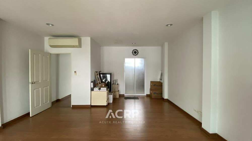 picture Townhouse for rent, Baan Klang Muang Sathorn Taksin 2 project. - 15/20