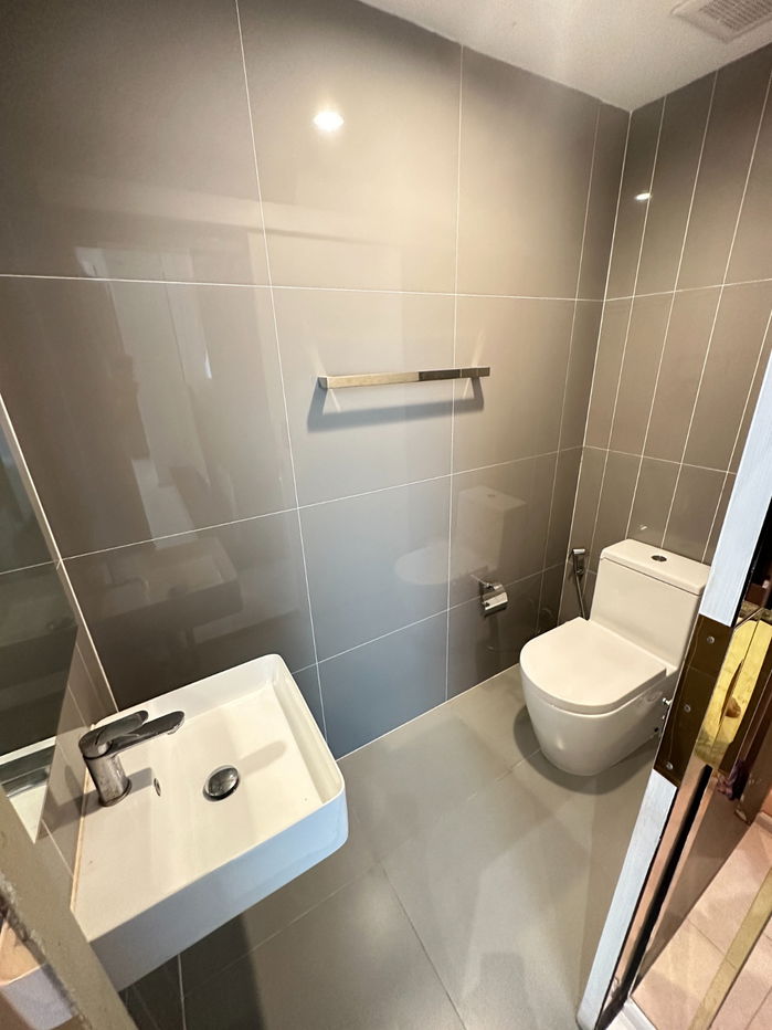 รูป Luxury Townhome ใจกลางพัฒนาการ ใกล้ BTS อ่อนนุช เพียง 47,000/เดือน! Estara Haven พัฒนาการ 20 | 3 ชั้น 3 นอน 4 น้ำ พร้อมเฟอร์ฯ ครบ - รูปที่ 3/15