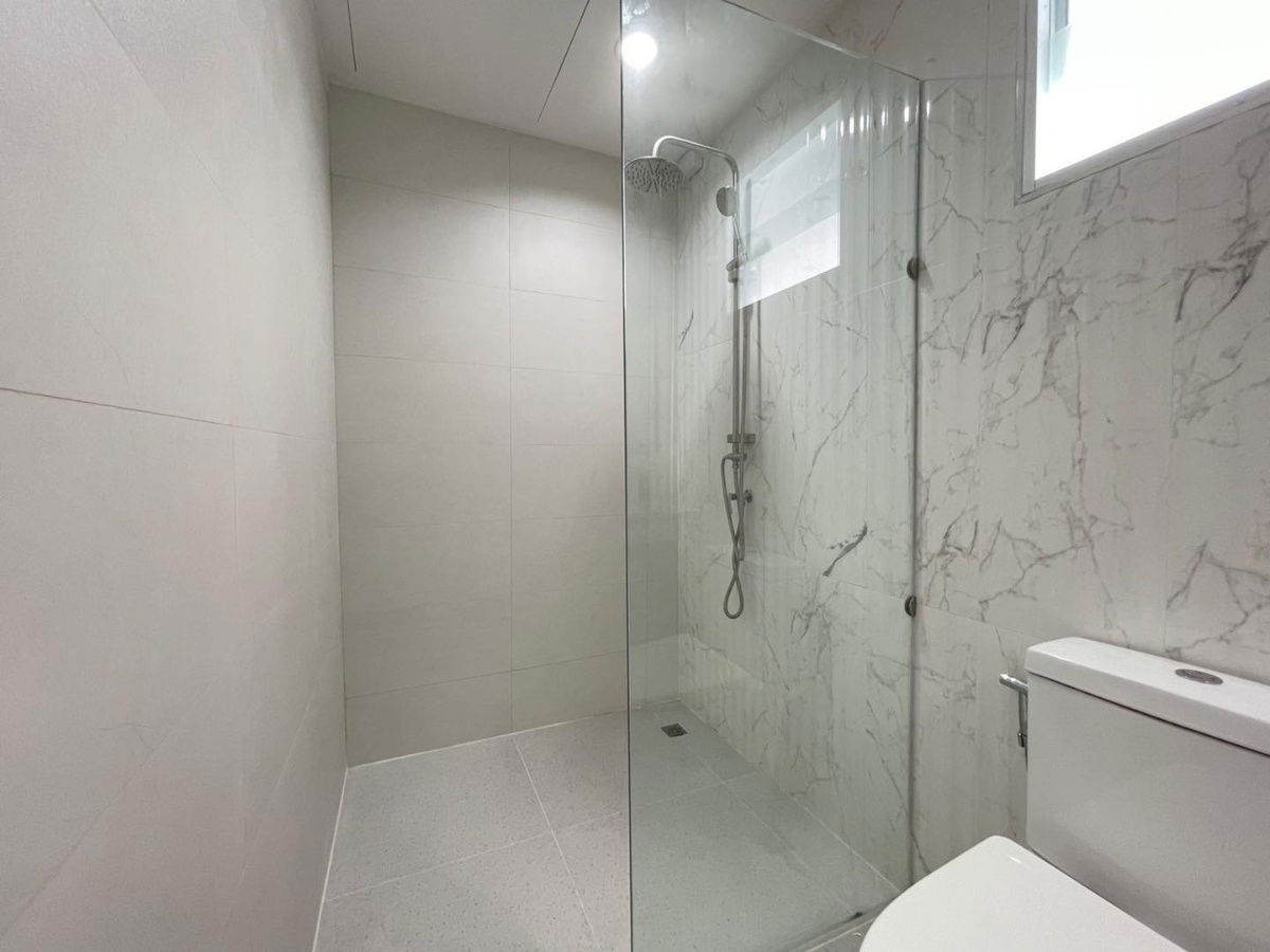 picture For sale: townhouse 25.5 sq.w. in Phra Pin 4 Village, Phetkasem 81, Bang Bon 5 Road. - 31/35