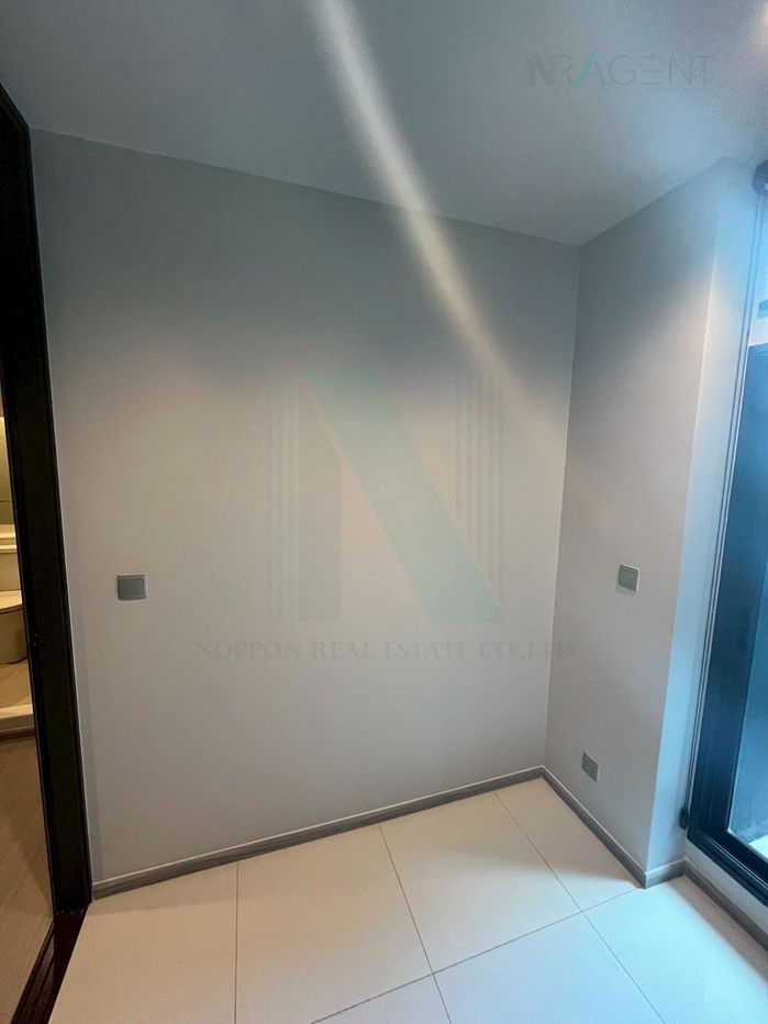 picture For Sell Condo LIFE ASOKE - RAMA 9 Building B, Floor 24,1 bed room, Room size 32 sqm - 5/8