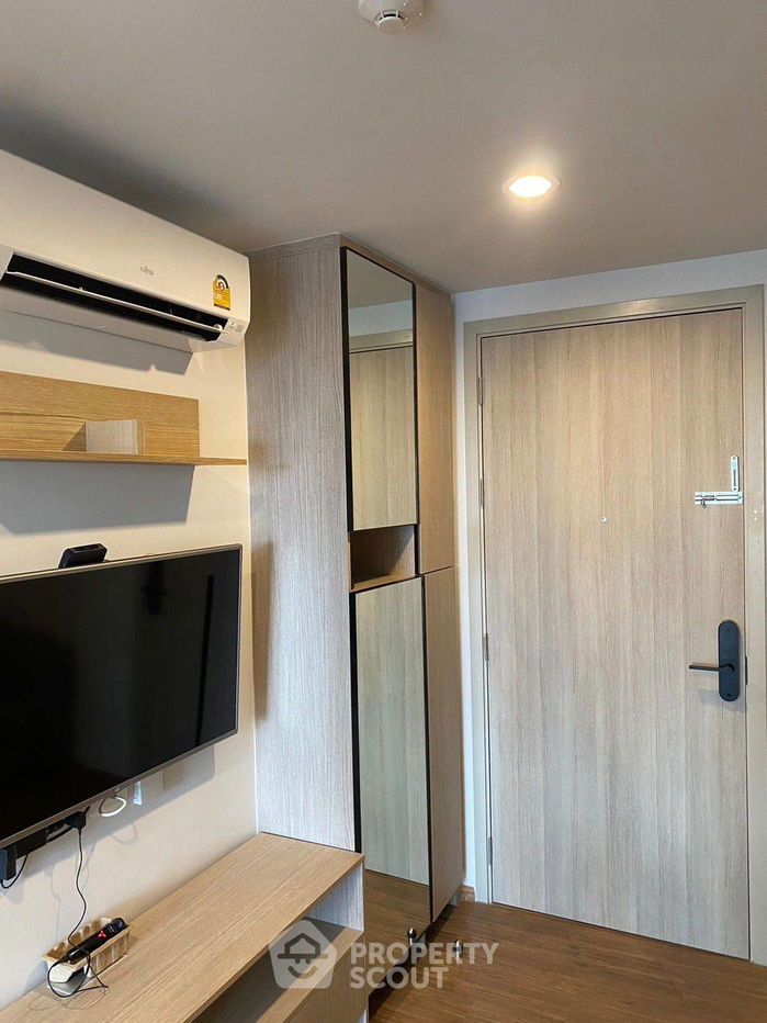 picture 1-BR Condo at Niche Mono Itsaraphap near MRT Sanam Chai (ID 995214) - 1/10