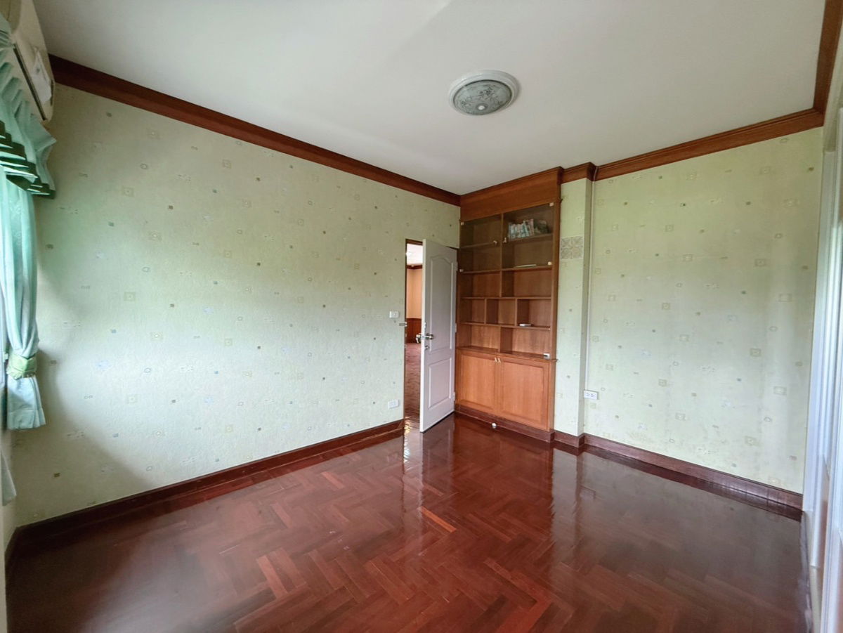 รูป ขายบ้านเดี่ยวหลังใหญ่ หมู่บ้านศุภวรรณ เพรสทีจ ติดเดอะมอลล์บางแค ใกล้รถไฟฟ้า MRT สถานีหลักสองเพียงประมาณ 900 เมตรเท่านั้น - รูปที่ 13/20