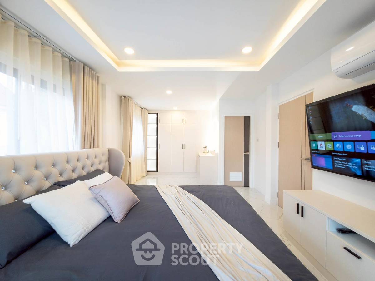 picture 5-BR Villa close to Pattaya (ID 2232248) - 12/19