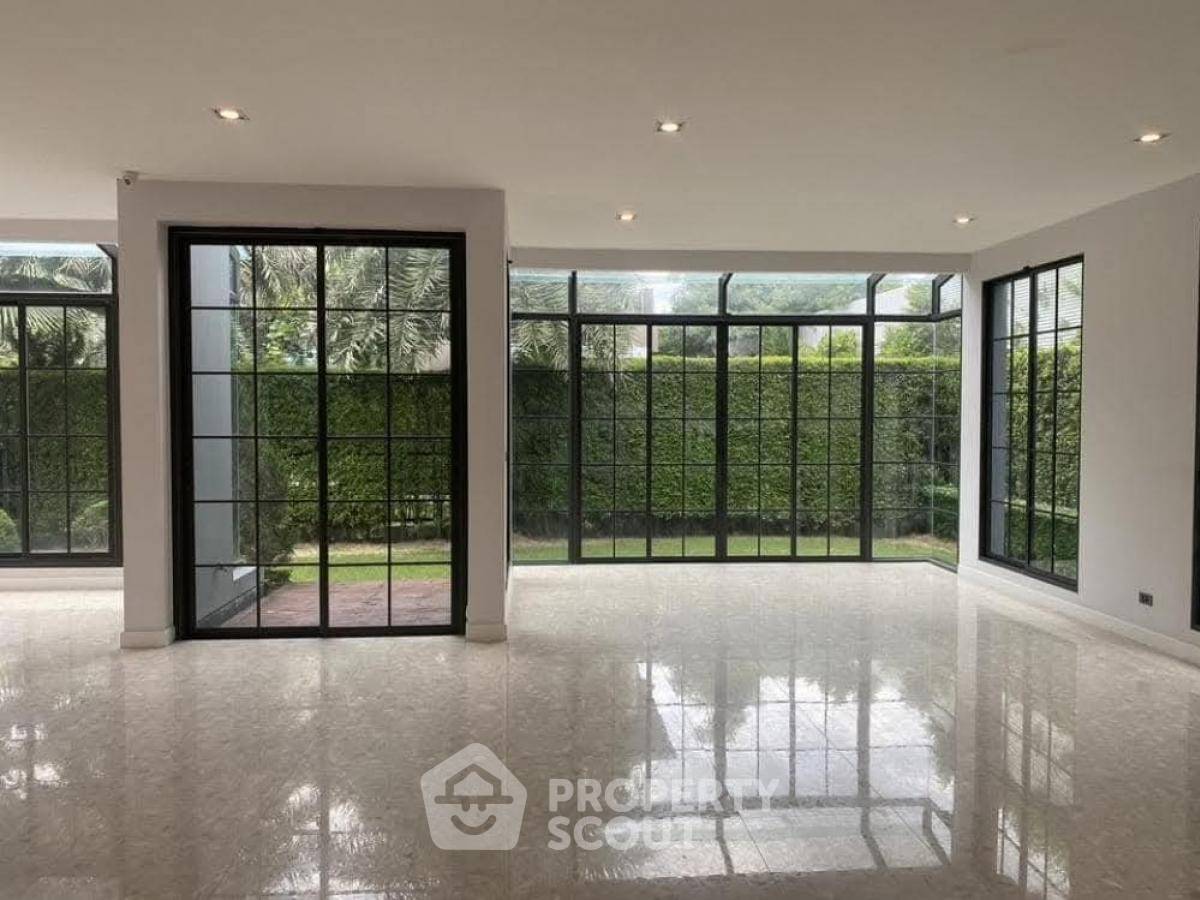 picture 5-BR House in Sala Thammasop (ID 2053651) - 15/16