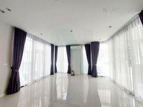 🚩 For Rent 3-story Twin house BAAN KLANG MUANG CLASSE EKKAMAI - RAMINTRA 4 bedroom 4 bathroom