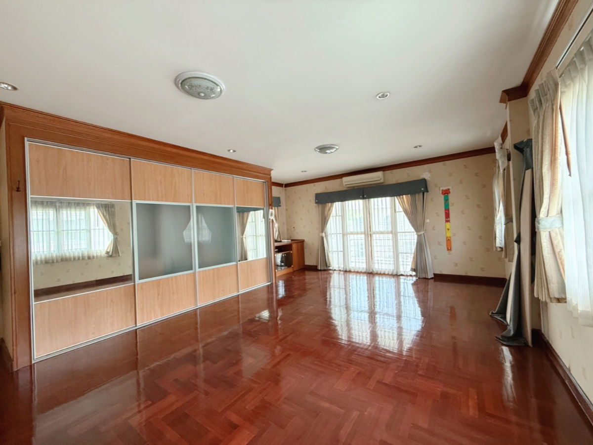 รูป ขายบ้านเดี่ยวหลังใหญ่ หมู่บ้านศุภวรรณ เพรสทีจ ติดเดอะมอลล์บางแค ใกล้รถไฟฟ้า MRT สถานีหลักสองเพียงประมาณ 900 เมตรเท่านั้น - รูปที่ 7/20