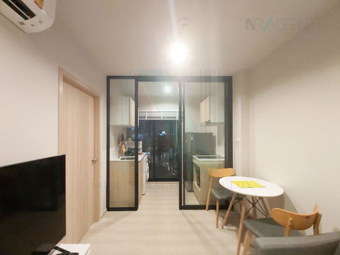 For rent, New Noble Ngamwongwan, 1 bedroom, 4th floor, near The Mall Ngamwongwan.
