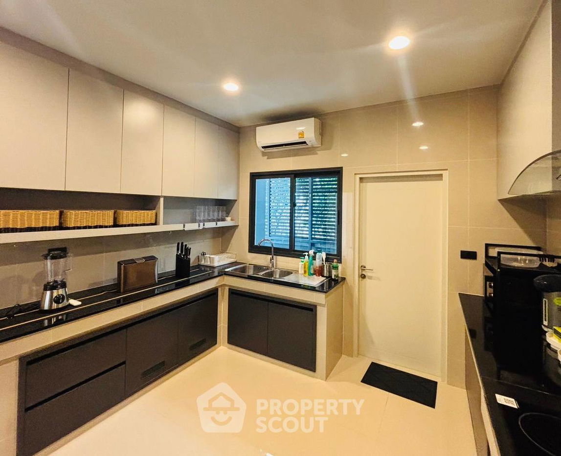 picture Beautiful 5-Bedroom Single Home – Like New at Setthasiri-Krungthep Kreetha 2 (ID 2232656) - 7/22