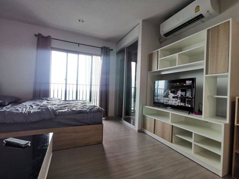 For Rent Condo THE PARKLAND PHETKASEM 56 Building A, Floor 23,1 bed room, Room size 26.00 sqm