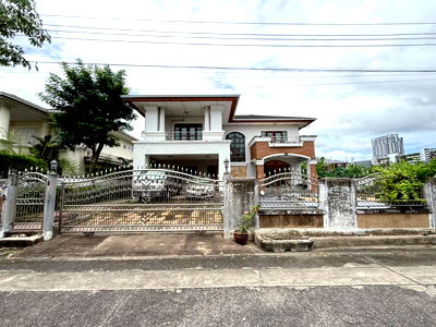 บ้านเดี่ยว ถนนบางแค : ขายบ้านเดี่ยวหลังใหญ่ หมู่บ้านศุภวรรณ เพรสทีจ ติดเดอะมอลล์บางแค ใกล้รถไฟฟ้า MRT สถานีหลักสองเพียงประมาณ 900 เมตรเท่านั้น