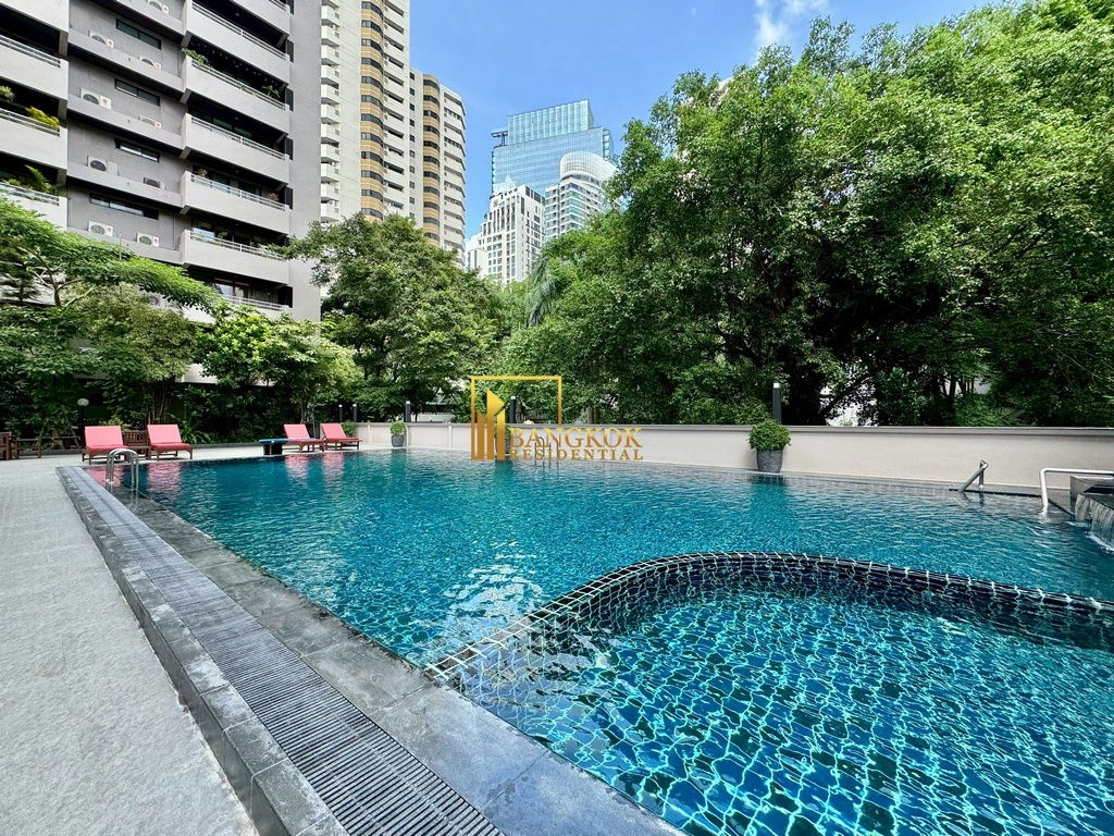 รูป Renovated 3 Bedroom Apartment For Rent in Phrom Phong - BR21064AP - รูปที่ 35/47