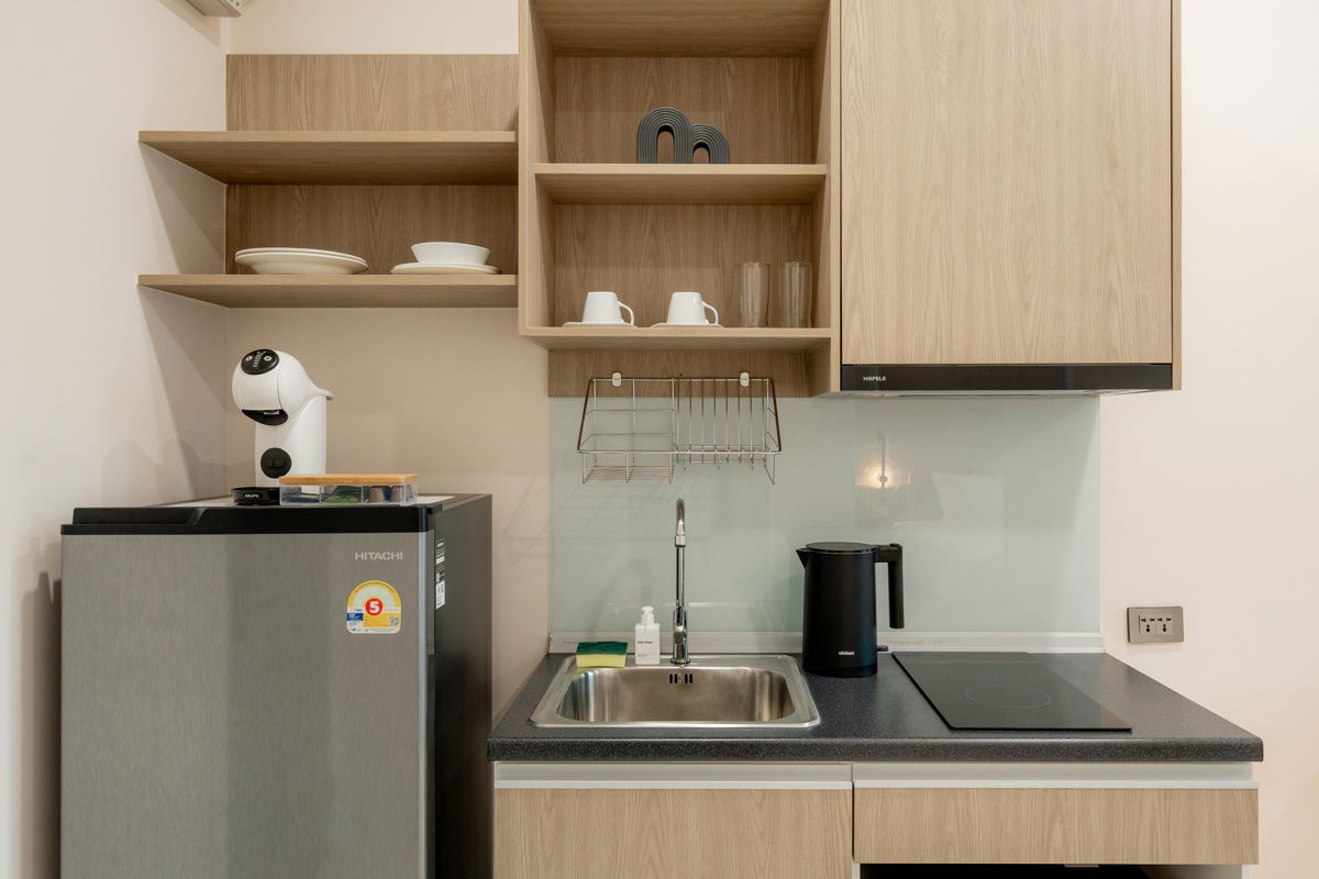 picture Brand-new Seaview 1Bedroom Suite with Pool, Gym, WiFi - 3/11