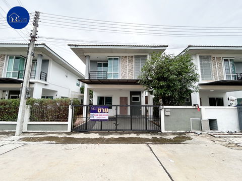 บ้านแฝด 2 ชั้น ภัทรีดา วิลล่า ปทุมธานี 2 ขนาด 37.5 ตร.ว. ซอยวัดหนองปรง (ซ.วัดไพร่ฟ้า) ตกแต่งพร้อมเข้าอยู่
