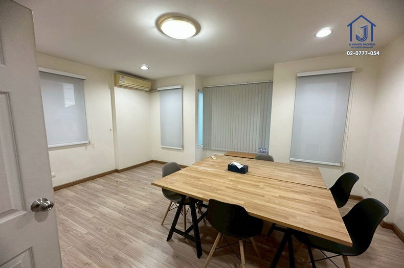 รูป ขายโฮมออฟฟิศ 3 ชั้น พรีเมี่ยม เพลส เอกมัย-รามอินทรา ถนนนวลจันทร์  ใกล้ทางด่วนรามอินทรา-อาจณรงค์ หลังมุม - รูปที่ 5/9