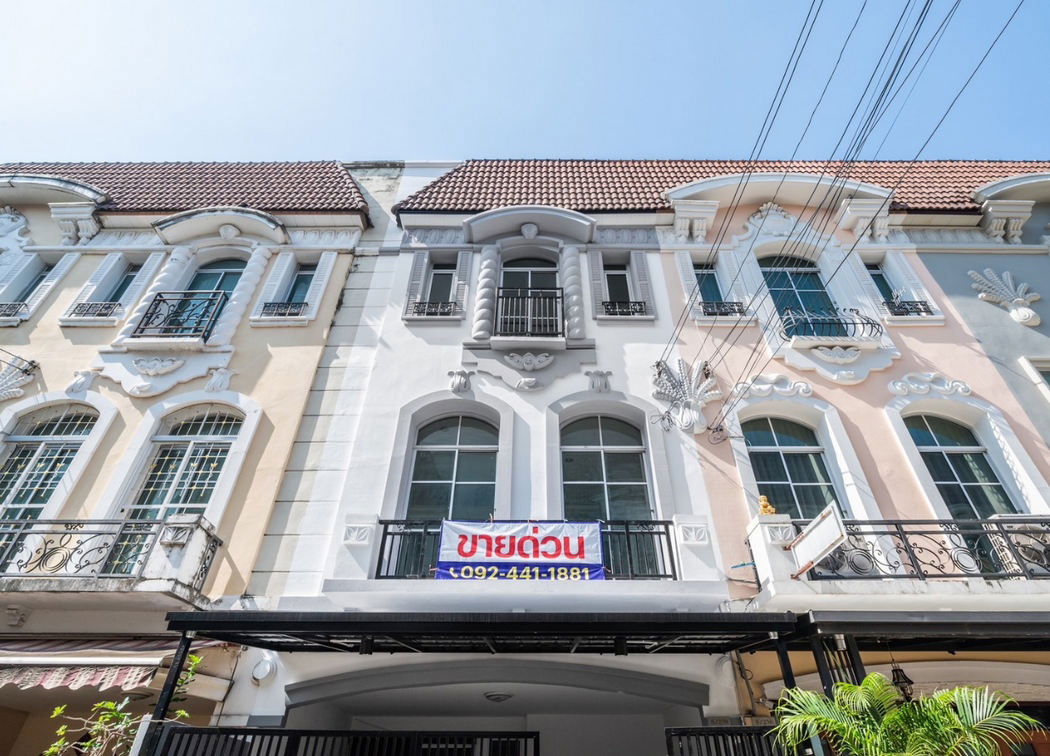 รูป Call : 092-441-1881 บ้านกลางเมือง มอนติคาร์โล ทาวน์โฮม Renovate ใหม่ 22 ตารางวา 3 ห้องนอน 4 ห้องน้ำ จอดรถ 3 คัน ใกล้รถไฟฟ้าสายสีแดง วัดเสมียนนารี - รูปที่ 2/12