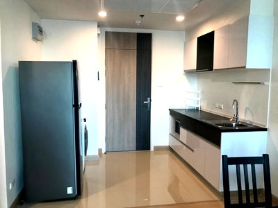คอนโดให้เช่า :  🟢For Rent🟢ศุภาลัย ไลท์ รัชดา-นราธิวาส-สาทร ห้องสวย เฟอร์ครบ 📱ADD LINE @nathong97 (ตอบ ⚡ 24 Hr) P742
