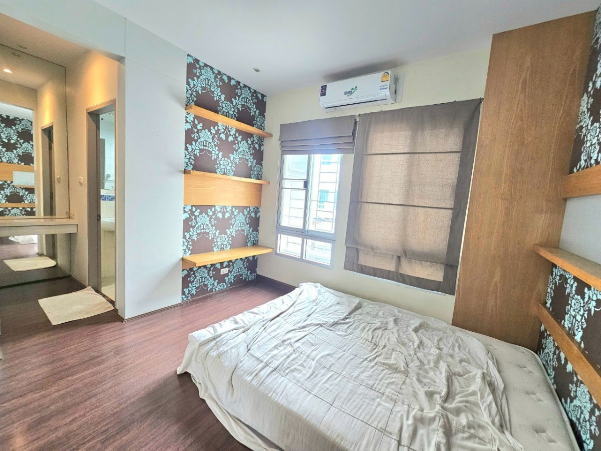 picture Prime Corner Home in a Golden Location! Luxury 3-Storey Townhome – Baan Klang Muang Swiss Town, Kaset–Nawamin - 9/17