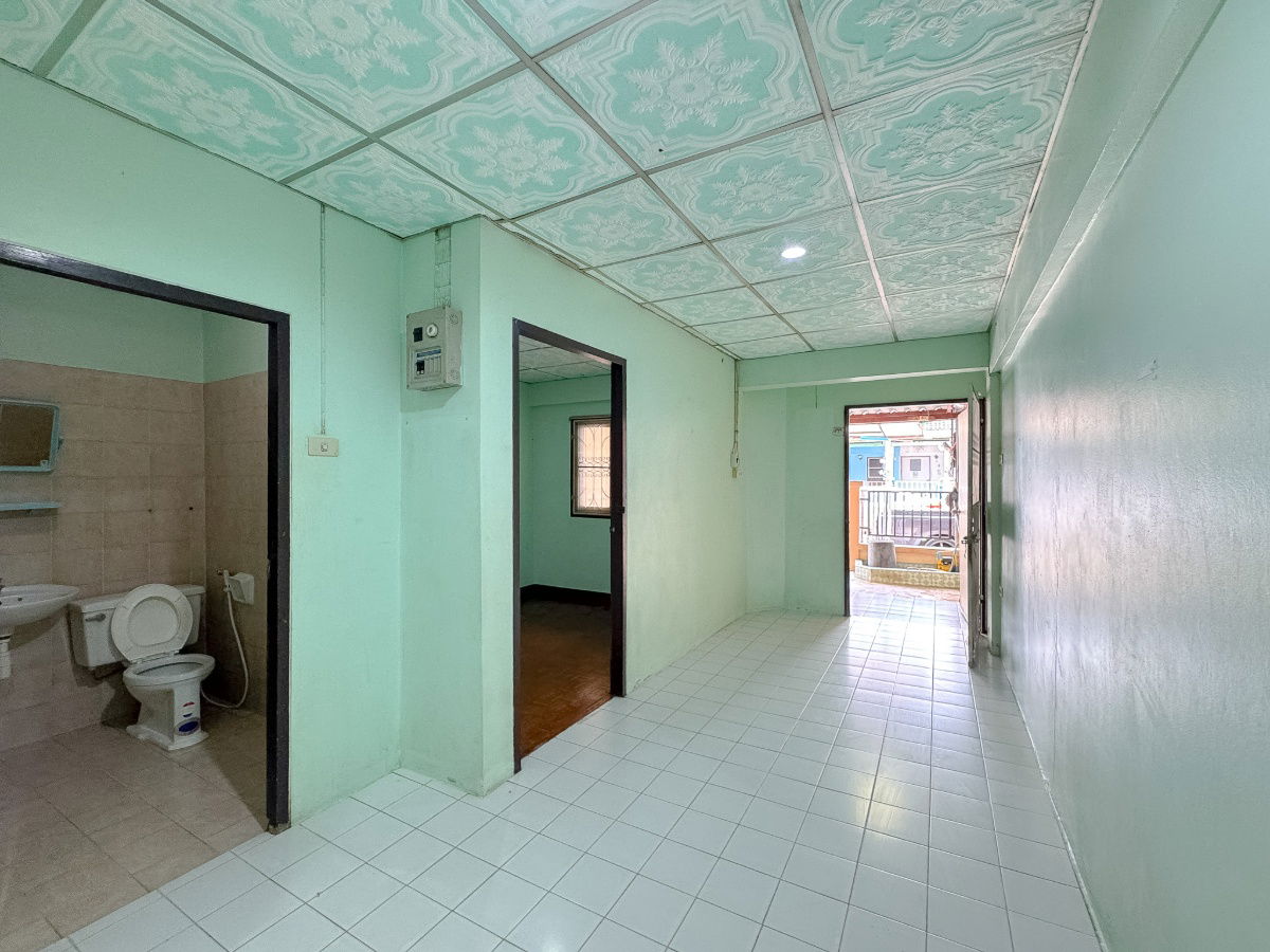 รูป 🏡 เงินเดือนหมื่นต้นๆ ก็สามารถเป็นเจ้าของบ้านได้ เพียง 690,000 บาท บ้านชั้นเดียว ราคาสุดคุ้ม! หมู่บ้านธันยพฤกษ์ คลอง 7 เงียบสงบ เดินทางสะดวกสบาย - รูปที่ 9/15