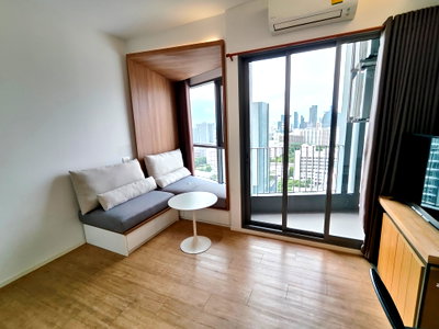 Condos for rent : Condo For Rent Triple Y Residence (D6808003) ID Line : @condo65