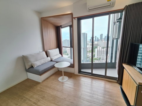 Condo For Rent Triple Y Residence (D6808003) ID Line : @condo65
