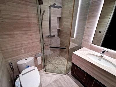 Condos for rent BTS Phrom Phong : Condo For Rent The Diplomat 39 (E6808017) ID Line : @condo101