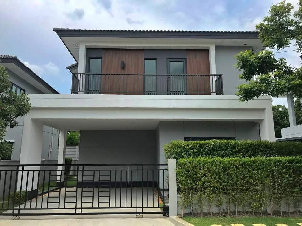 รูป ขายบ้านเดี่ยว 2 ชั้น หมู่บ้าน เซนโทร สะพานมหาเจษฎาบดินทร์ฯ 2 55 ตารางวา - รูปที่ 1/6